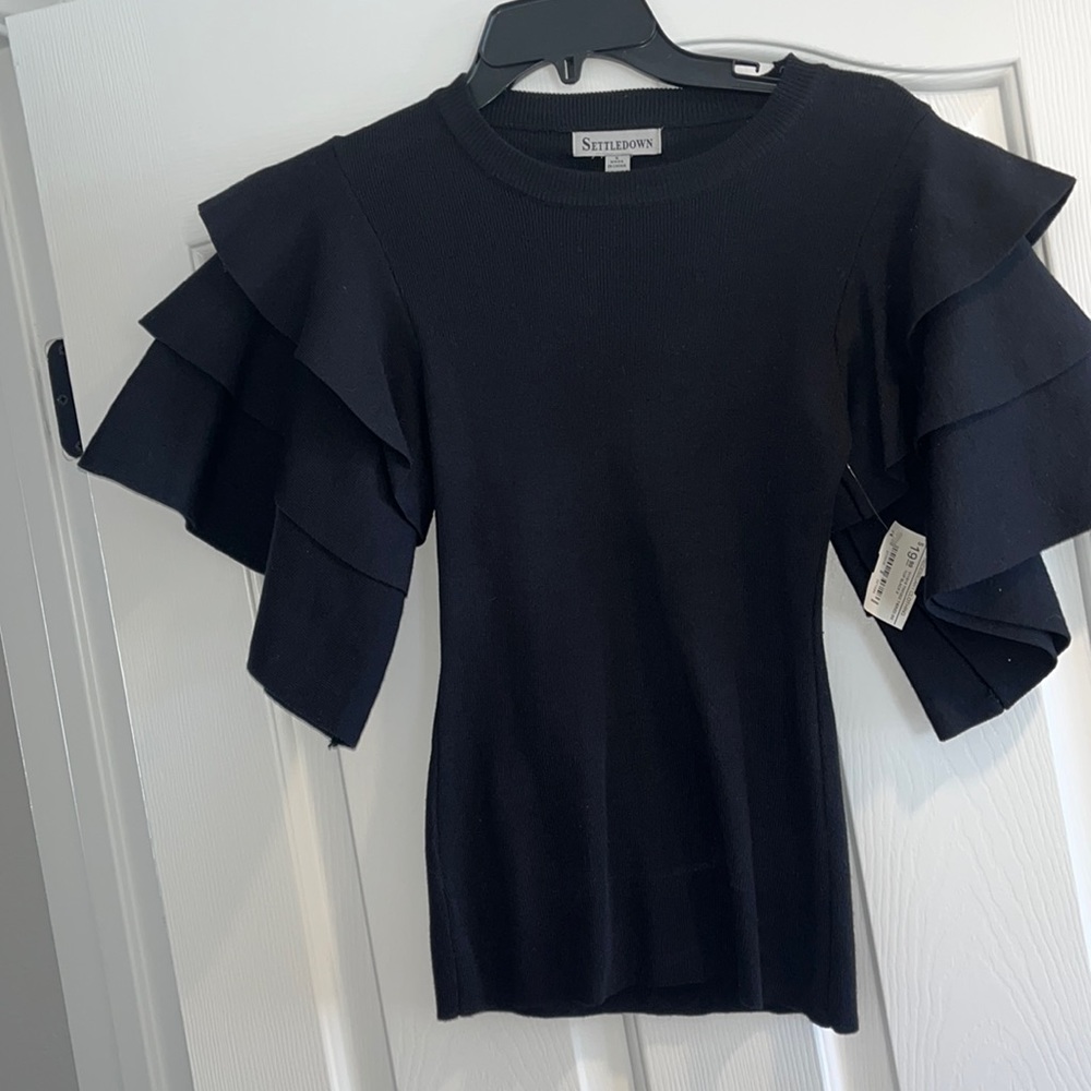 Black sweater shirt with layered sleeves